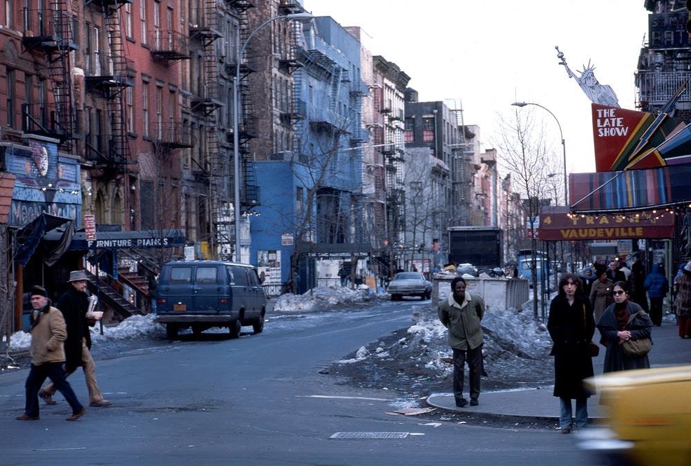 St. Marks Place, New York City, 1978. Photo by Manel Arbengol.
